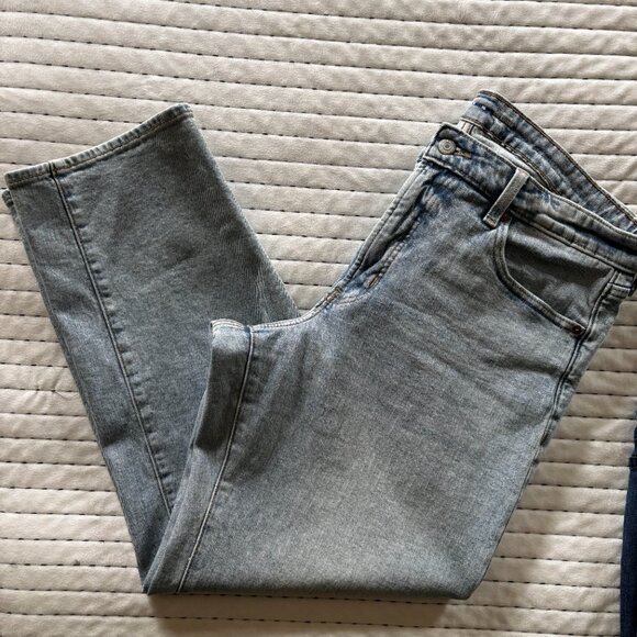 Old Navy OG Loose Jeans Sz 16 High Rise Light Wash Denim - Picture 7 of 7
